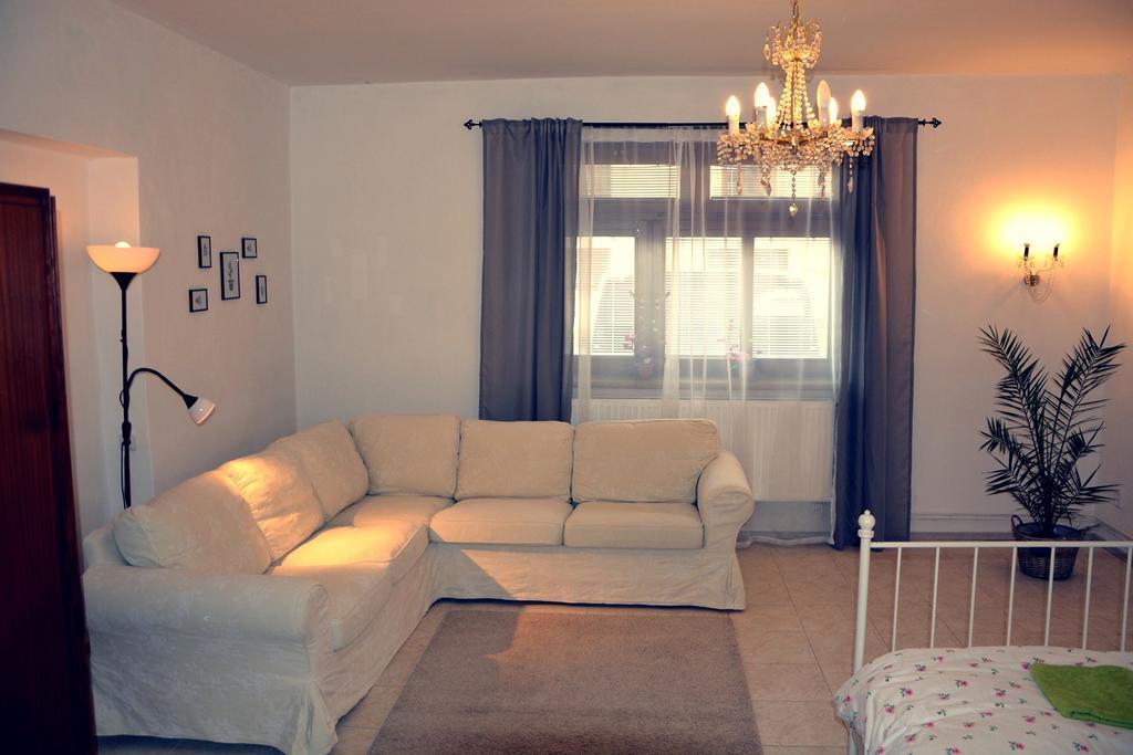 Apartmany Pod Putimskou Branou Písek エクステリア 写真