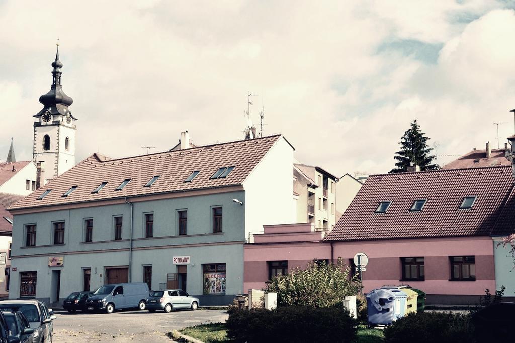 Apartmany Pod Putimskou Branou Písek エクステリア 写真